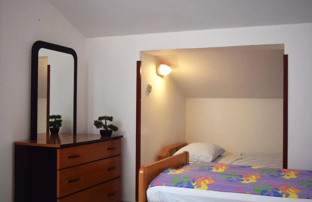 Apartmenthaus Mira Eldic 0*, Fažana
